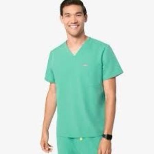 FIGS Surgical Green Chisec Three-Pocket Scrub Top